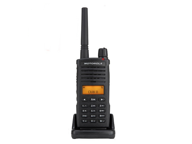 Motorola XT660d Digitale portofoon - Quad Pack